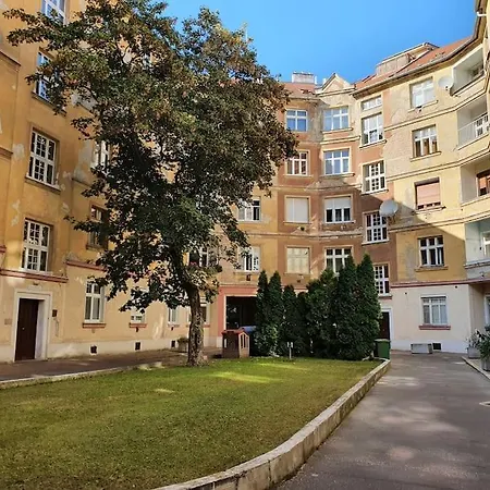 Lejlighed Lovely & Unique In The Historic Center.