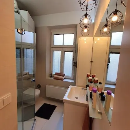 Apartament Lovely & Unique In The Historic Center. Bratysława